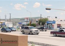 Mujer celosa movilizó a la policía para atrapar a su marido en “la movida” con otra mujer