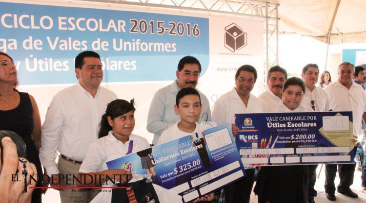 Dignifica la vida escolar y economía regional el programa de “vales para útiles y uniformes”: SEP