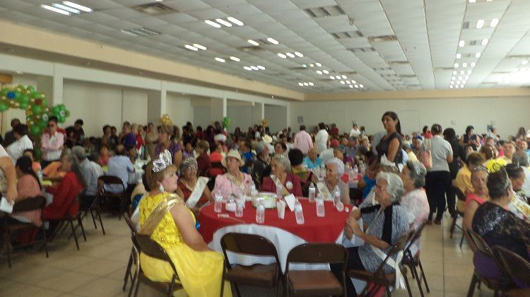INAPAM festejó a los adultos mayores en su día INAPAM festejó a los adultos mayores en su día