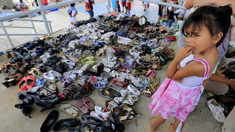 Suman más de mil colombianos deportados desde Venezuela