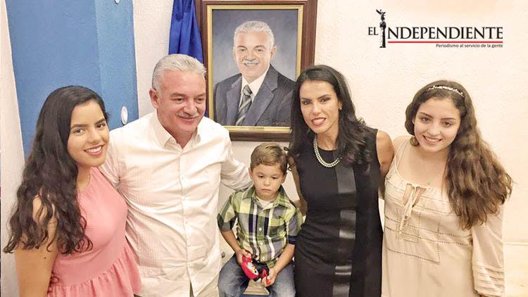 Realizó MCV su último acto como Gobernador de BCS Realizó MCV su último acto como Gobernador de BCS