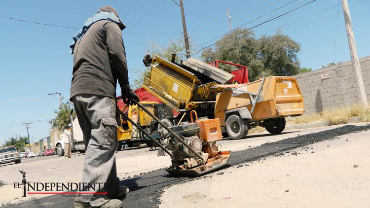 Trabaja Servicios Públicos con acciones de bacheo en las calles de la ciudad Trabaja Servicios Públicos con acciones de bacheo en las calles de la ciudad
