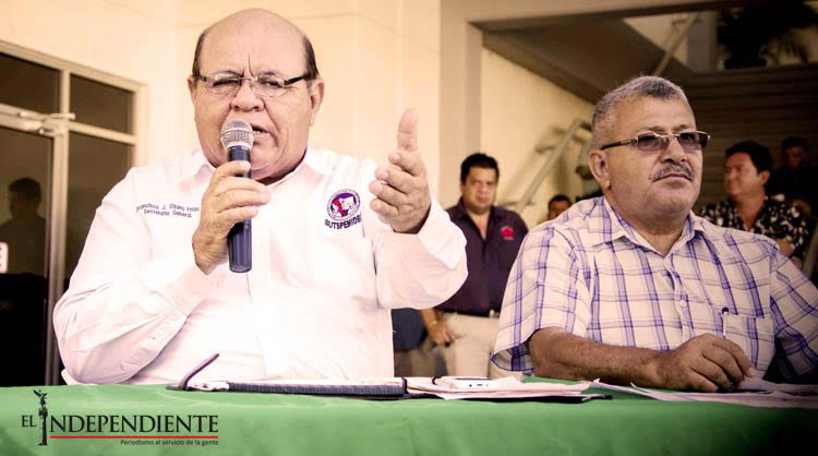 Angustia sufren sindicalizados de La Paz porque no les pagan su salario