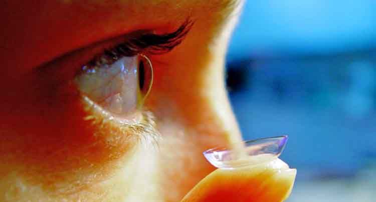 Pierde la vista de un ojo por no quitarse los lentes de contacto Pierde la vista de un ojo por no quitarse los lentes de contacto