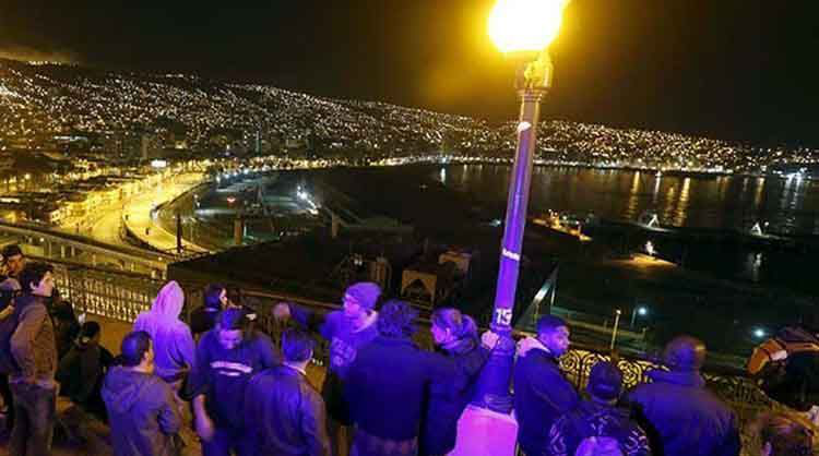 Suman cinco muertos por terremoto en Chile