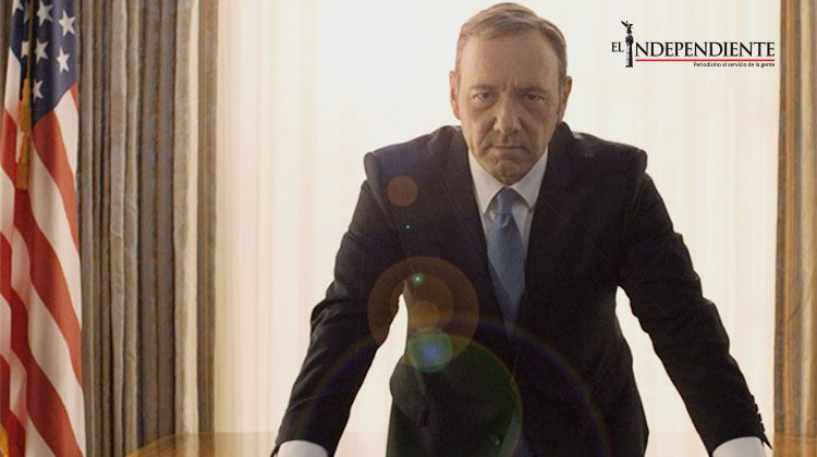 Kevin Spacey confiesa a quién le habla en 'House Of Cards'