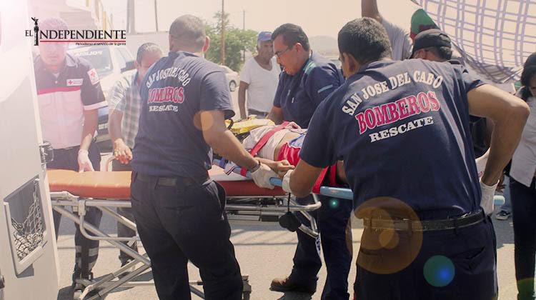 Trágico lunes en Los Cabos; muere estudiante atropellado bajo un puente peatonal
