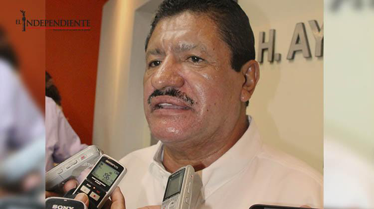 No serán privatizados los servicios públicos, asegura Armando Martínez No serán privatizados los servicios públicos, asegura Armando Martínez