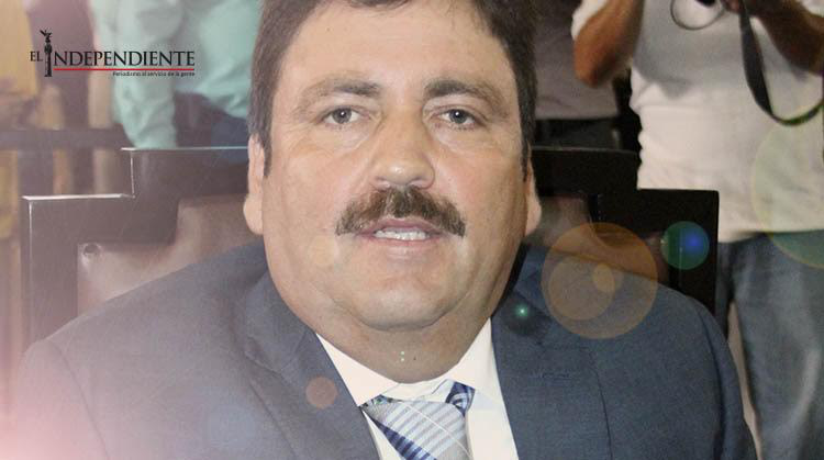 Reformarán ley burocrática en BCS para evitar contrataciones exageradas