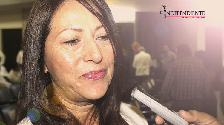 Tiene la alcaldesa de Loreto al ex alcalde Avilés en Tesorería