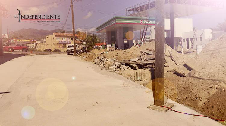 Atiende XII Administración Municipal queja por obra inconclusa de particulares Atiende XII Administración Municipal queja por obra inconclusa de particulares
