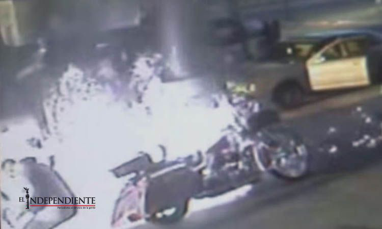 Aquí la razón de porque debes apagar tu motor cuando cargas gasolina Aquí la razón de porque debes apagar tu motor cuando cargas gasolina