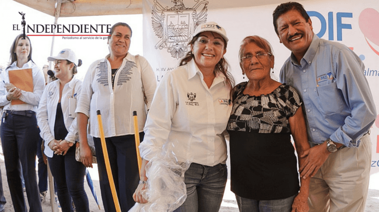 Con recursos del FONDEN apoya el Municipio a familias de la Pitahaya Con recursos del FONDEN apoya el Municipio a familias de la Pitahaya
