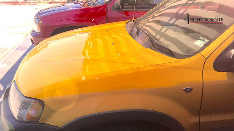 Prolifera los “car wash” clandestinos en La Paz