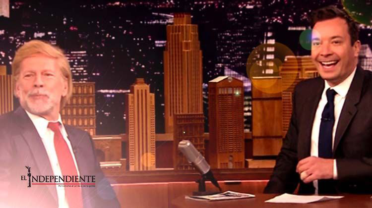 Bruce Willis parodia con peluquín a Donald Trump Bruce Willis parodia con peluquín a Donald Trump