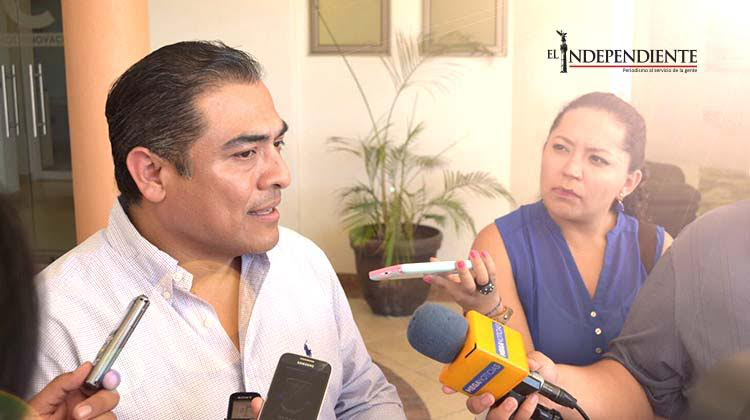Mantiene Presidente Arturo De la Rosa compromiso con la Seguridad de Los Cabeños Mantiene Presidente Arturo De la Rosa compromiso con la Seguridad de Los Cabeños