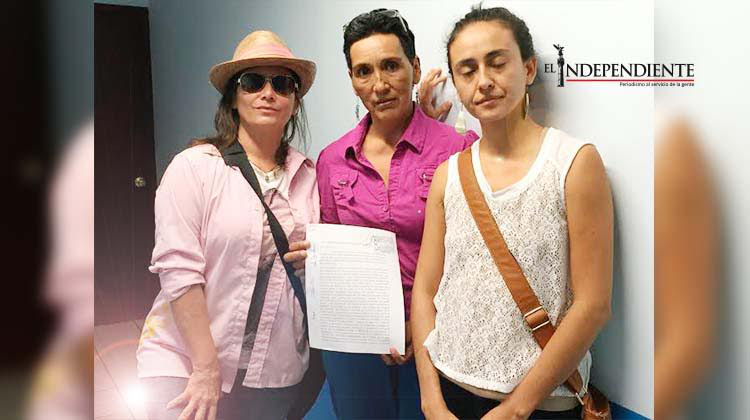 Activistas del movimiento LGBTI interponen denuncia por discriminación Activistas del movimiento LGBTI interponen denuncia por discriminación