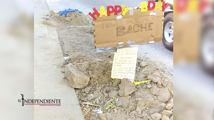 Vecinos de CSL celebran primeros dos meses de vida de un bache Vecinos de CSL celebran primeros dos meses de vida de un bache