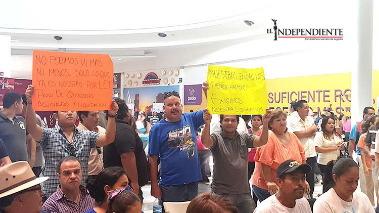 Un “circo” la Feria de Empleo Estatal, dicen ex empleados del Ayuntamiento Un “circo” la Feria de Empleo Estatal, dicen ex empleados del Ayuntamiento