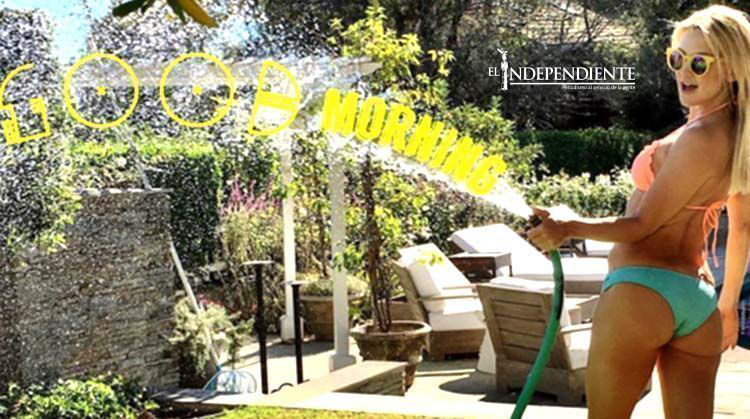 Kate Hudson da los 'buenos días' en bikini