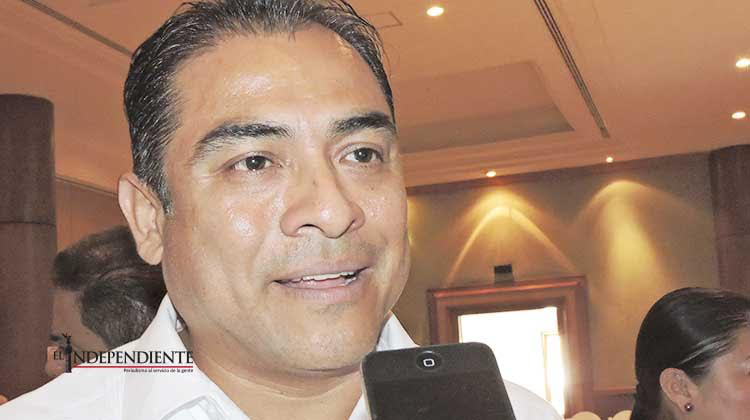 Alcalde advierte que es imposible cambiar en 2 meses más de 16 años de rezago social Alcalde advierte que es imposible cambiar en 2 meses más de 16 años de rezago social