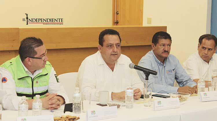 Atentos los tres niveles de gobierno a la trayectoria de la tormenta tropical Sandra: CMD Atentos los tres niveles de gobierno a la trayectoria de la tormenta tropical Sandra: CMD