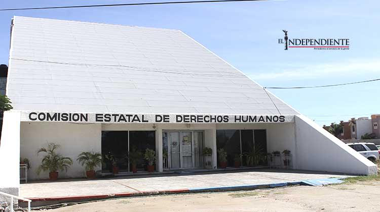 Impera desorden administrativo en la CEDH y OOMSAPA de La Paz y Loreto Impera desorden administrativo en la CEDH y OOMSAPA de La Paz y Loreto