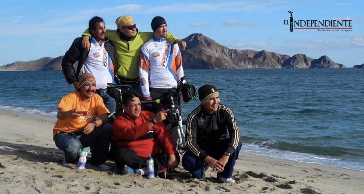 Arriba a Los Cabos el grupo ciclista "Mil millas por Baja" Arriba a Los Cabos el grupo ciclista "Mil millas por Baja"