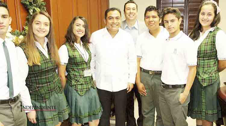 Firma Alcalde convenio con el Cobach para que estudiantes realicen prácticas y servicio social en el Gobierno Municipal Firma Alcalde convenio con el Cobach para que estudiantes realicen prácticas y servicio social en el Gobierno Municipal