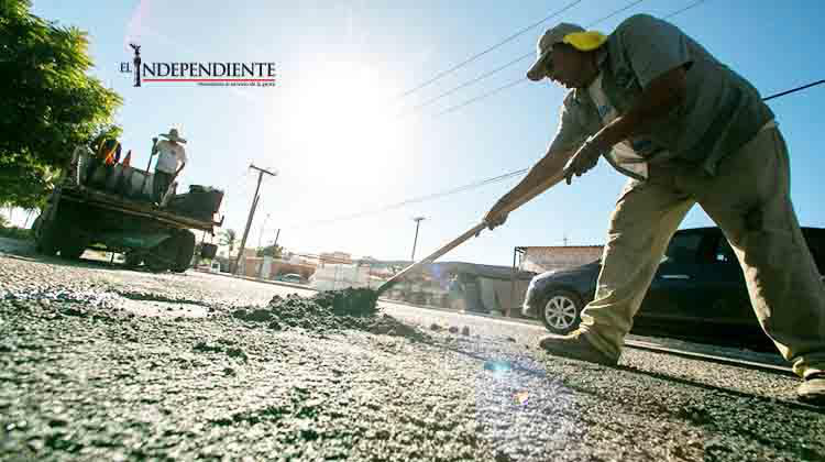 Obras de pavimentación del 2015 en BCS superaron los mil millones de pesos Obras de pavimentación del 2015 en BCS superaron los mil millones de pesos