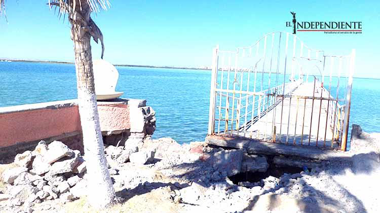 Concluyó el año y no se hizo nada por el Muelle de la reina en el malecón de La Paz Concluyó el año y no se hizo nada por el Muelle de la reina en el malecón de La Paz