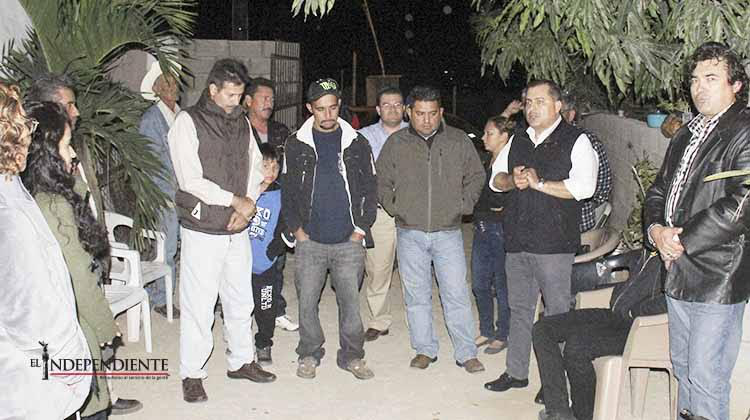 Atiende Secretario General a familias en contra de construcción de gasolinera en El Zacatal Atiende Secretario General a familias en contra de construcción de gasolinera en El Zacatal