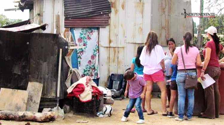 Miles de familias asentadas en zona de riesgo y no hay lugar para moverlos Miles de familias asentadas en zona de riesgo y no hay lugar para moverlos