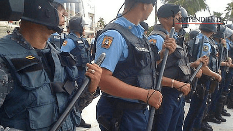 Exhiben a malos elementos de la Policía Nacional de República Dominicana