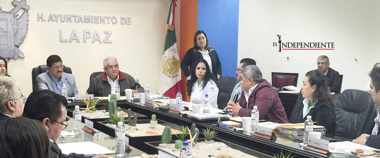 Cuestionan regidores corrupción y opacidad de funcionarios del Ayuntamiento de La Paz