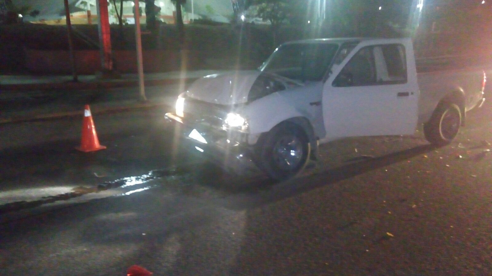 Por semáforos descompuestos siguen registrándose accidentes vehiculares en Los Cabos Por semáforos descompuestos siguen registrándose accidentes vehiculares en Los Cabos