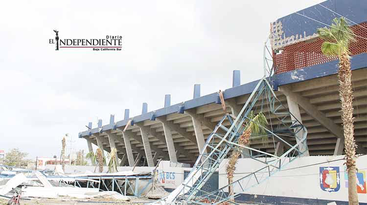 Gobierno de BCS pidió apoyo de CONADE para rehabilitar el estadio Arturo C. Nahl