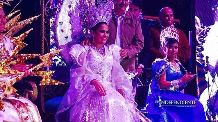 Coronan a Reina de la Poesía del Carnaval de La Paz