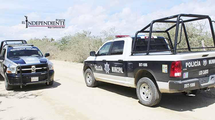 A punta de pistola asaltan y golpean a una mujer en SJC