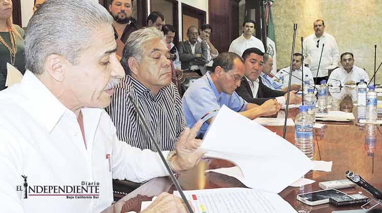Regidores exponen, discuten y lloran en sus intervenciones sobre la aprobación del PDM