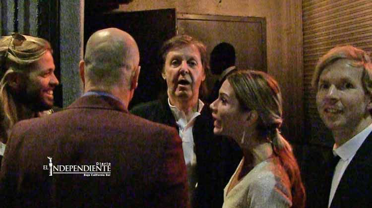 A McCartney le niegan acceso a 'after party' del Grammy