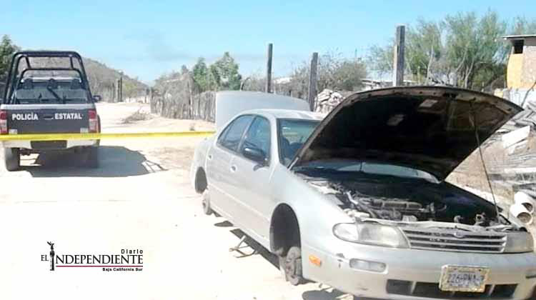 Dos detenidos y cinco vehículos recuperados en operativos de la PEP