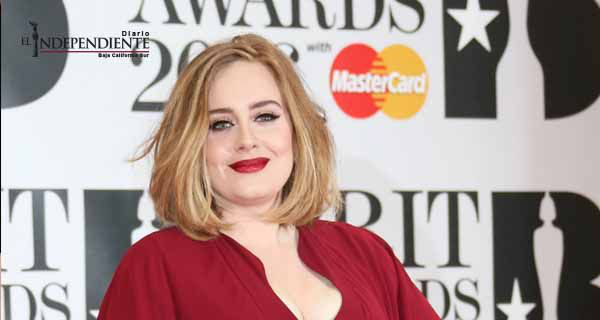 Adele tiene una doppelgänger y el parecido da miedo Adele tiene una doppelgänger y el parecido da miedo