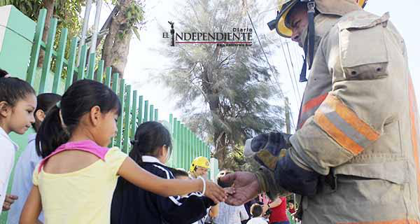 Bomberos realizan simulacro de evacuación en jardín de niños de SJC