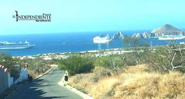 Arriban 3 cruceros a la bahía de Cabo San Lucas