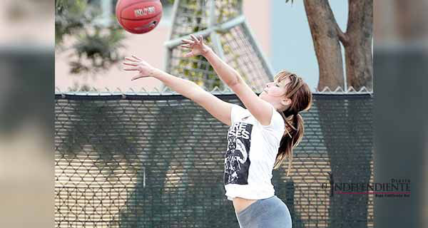 Jennifer Lawrence es objeto de burlas en redes sociales Jennifer Lawrence es objeto de burlas en redes sociales
