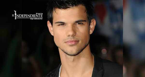 Taylor Lautner sorprende con su nuevo aspecto Taylor Lautner sorprende con su nuevo aspecto