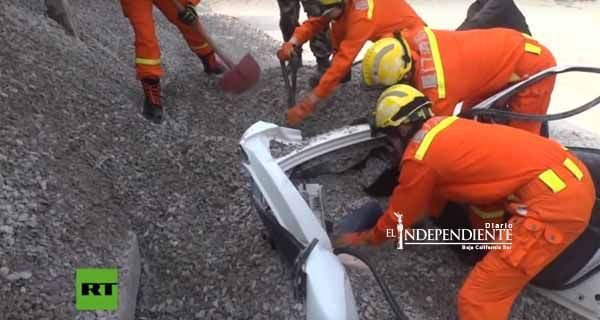 Pareja capta el accidente en el que perdió la vida Pareja capta el accidente en el que perdió la vida