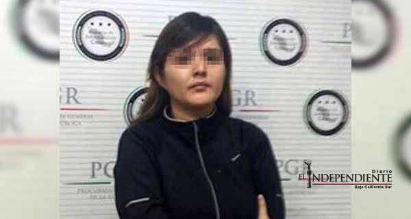 Detienen a mexicana ubicada en lista de los más buscados por FBI Detienen a mexicana ubicada en lista de los más buscados por FBI