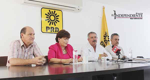 Critica PRD a Víctor Castro por llamarlos “fósiles” Critica PRD a Víctor Castro por llamarlos “fósiles”